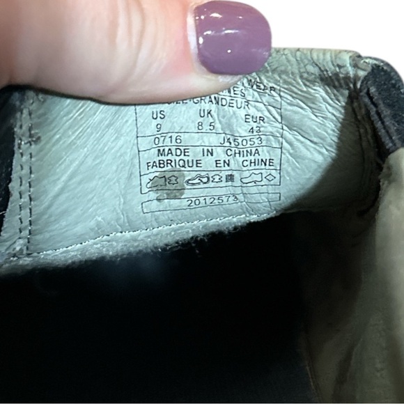 Like New - Merrell World Legend Slip On Loafers - Size 9 - Black - Picture 5 of 5